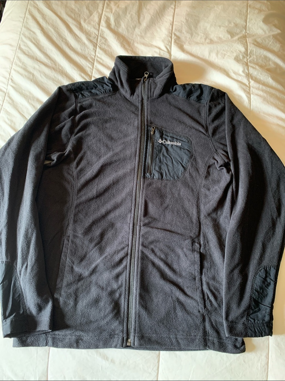 Columbia Men’s Black Lightweight Full Zip Fleece